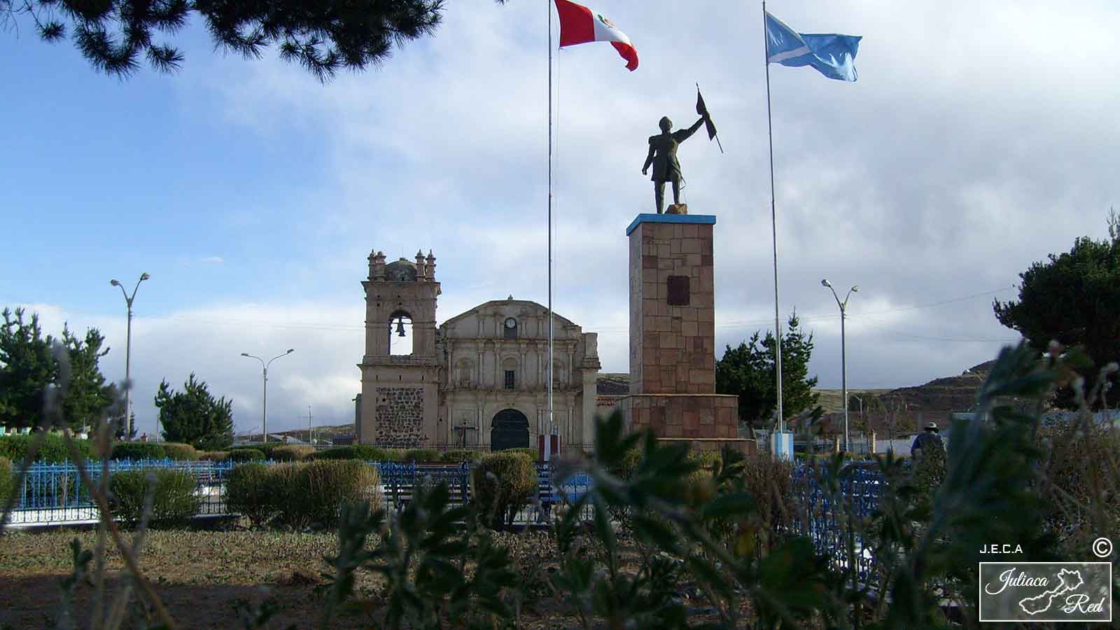 Plaza de Armas del distrito de Cabana, San Román Puno