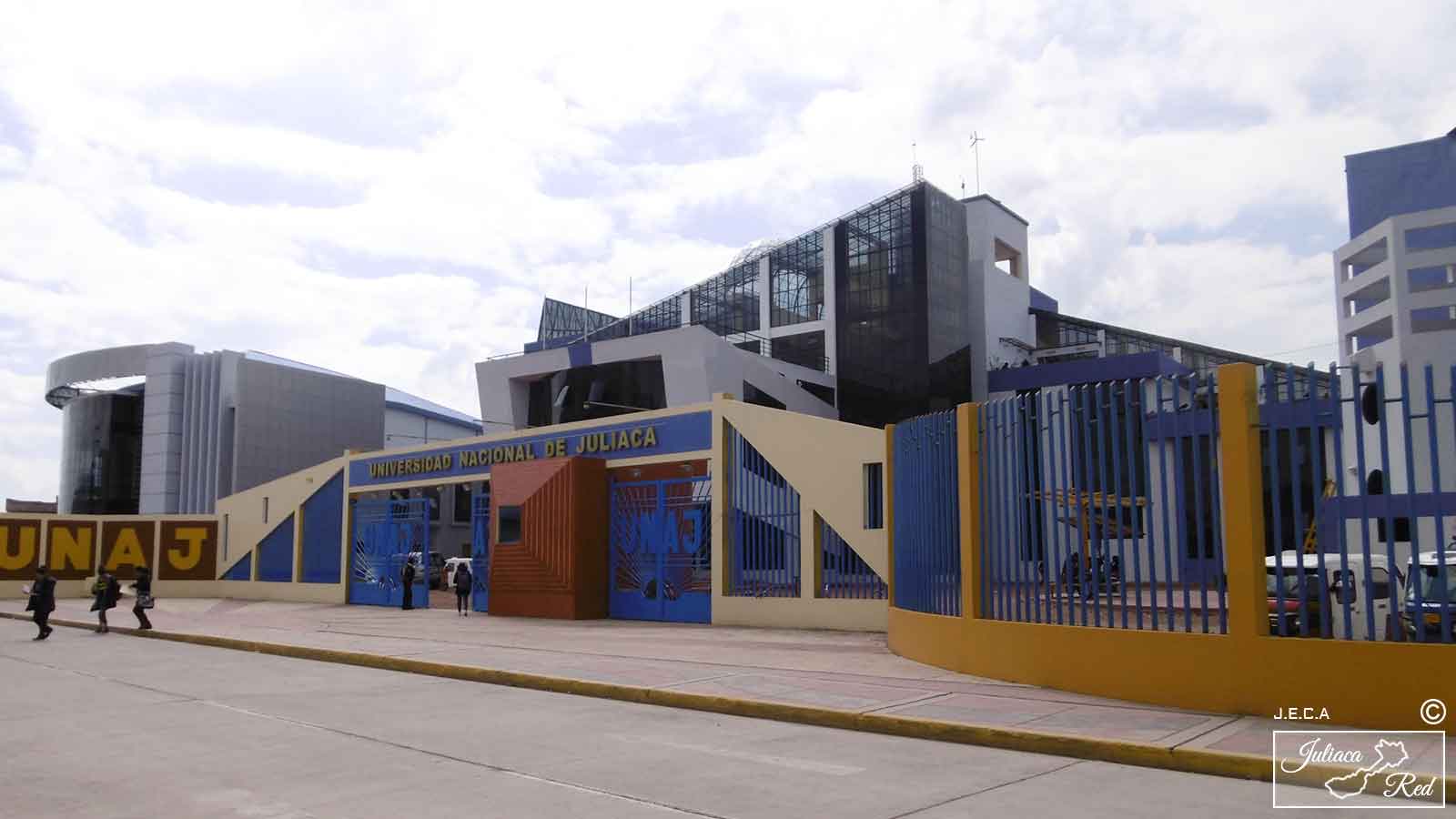 Edificios de la universidad nacional de Juliaca